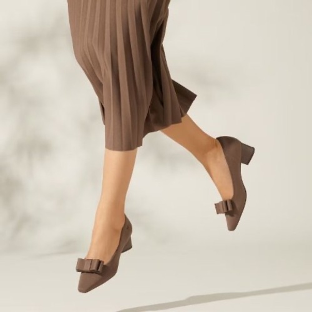 VIVAIA  Bow Pointed Toe Knit Heels Women's Block Heel Arch Support Sustainable